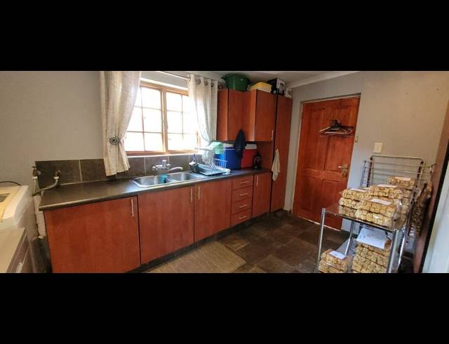 3 BEDROOM HOUSE FOR SALE IN MAYBERRY PARK